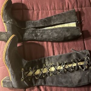 Marc Jacobs blue suede lace up boots size 8